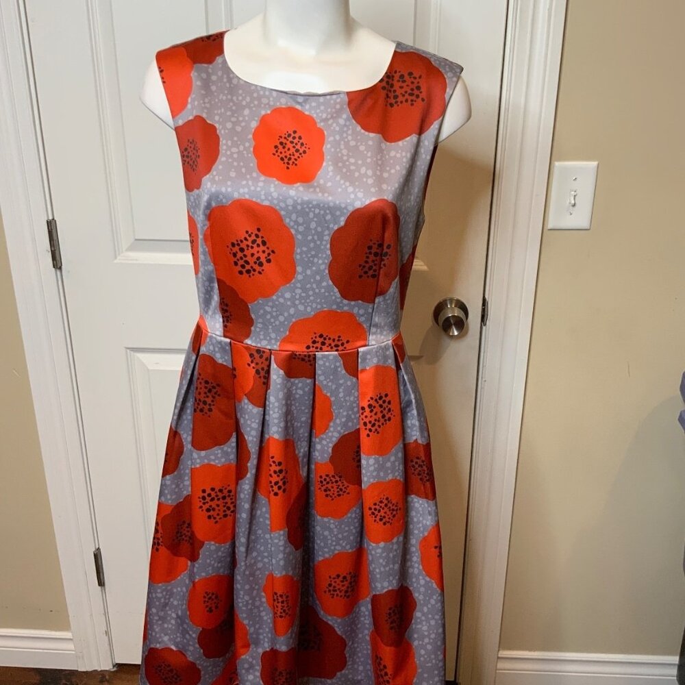 Dear Creatures Silver Red Poppy Sleeveless Fit & Flare Dress, Size S